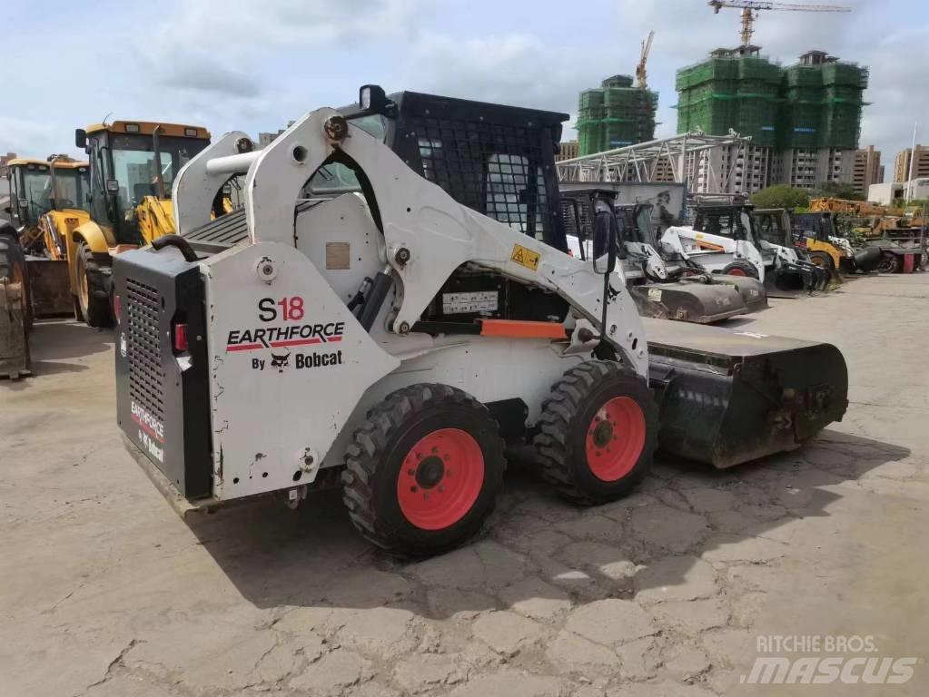 Bobcat S 16 Carregadoras de direcção deslizante