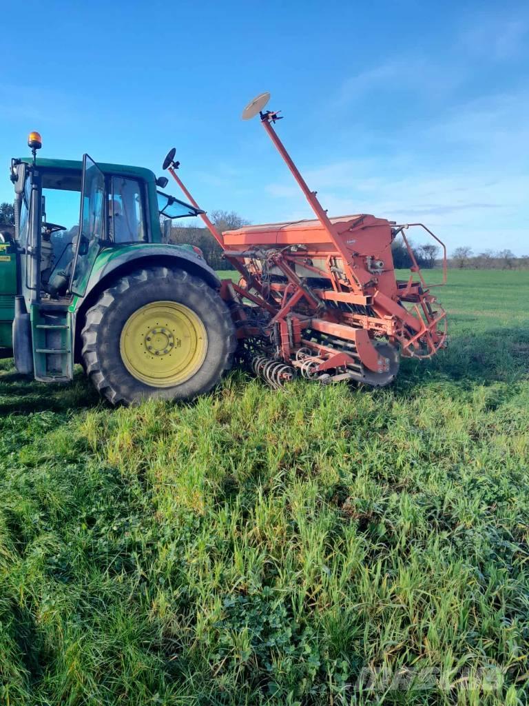 Kuhn Integra 4000 Perfuradoras combinadas