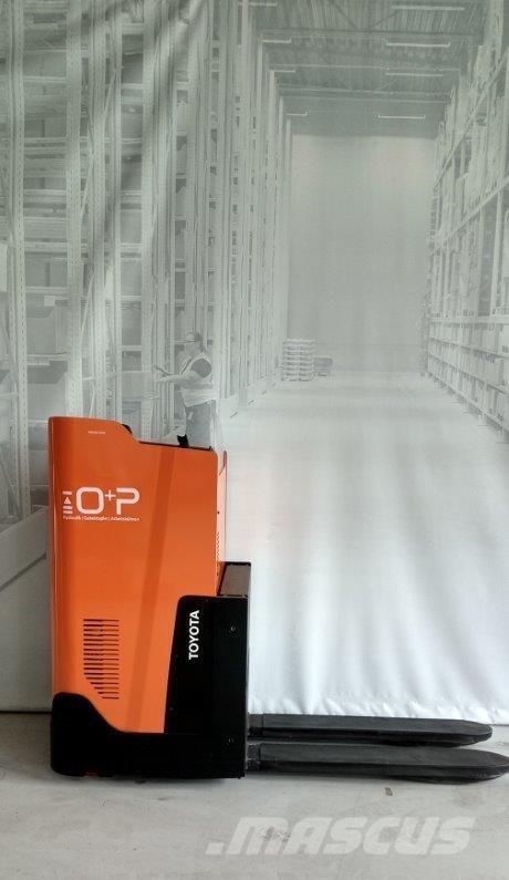 Toyota LSI200 Empilhador para operador externo