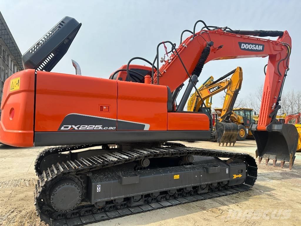 Doosan DX 225LC-9C Escavadoras de rastos