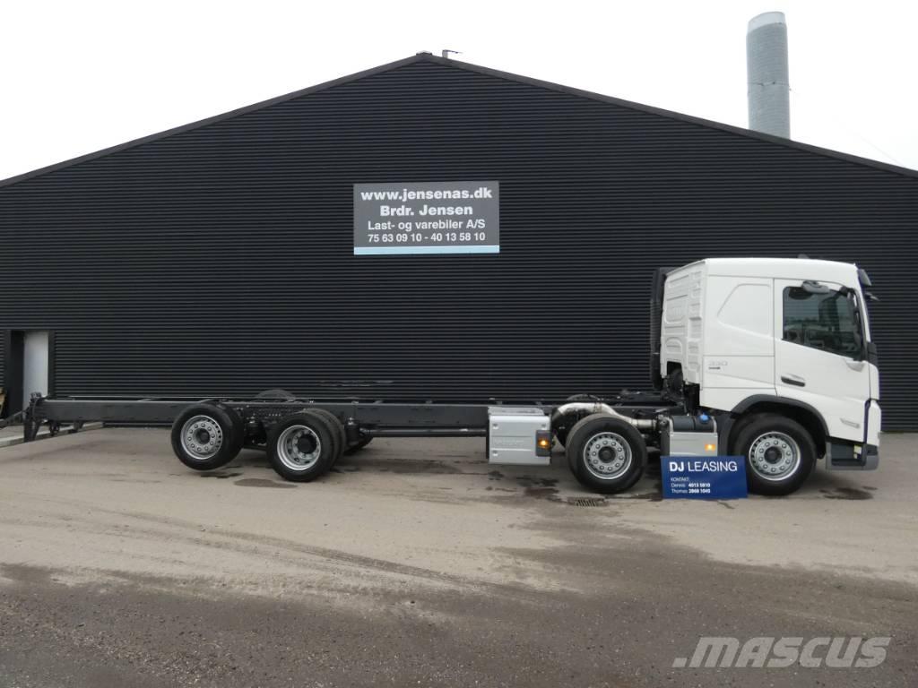 Volvo FM 330 Camiões de chassis e cabine