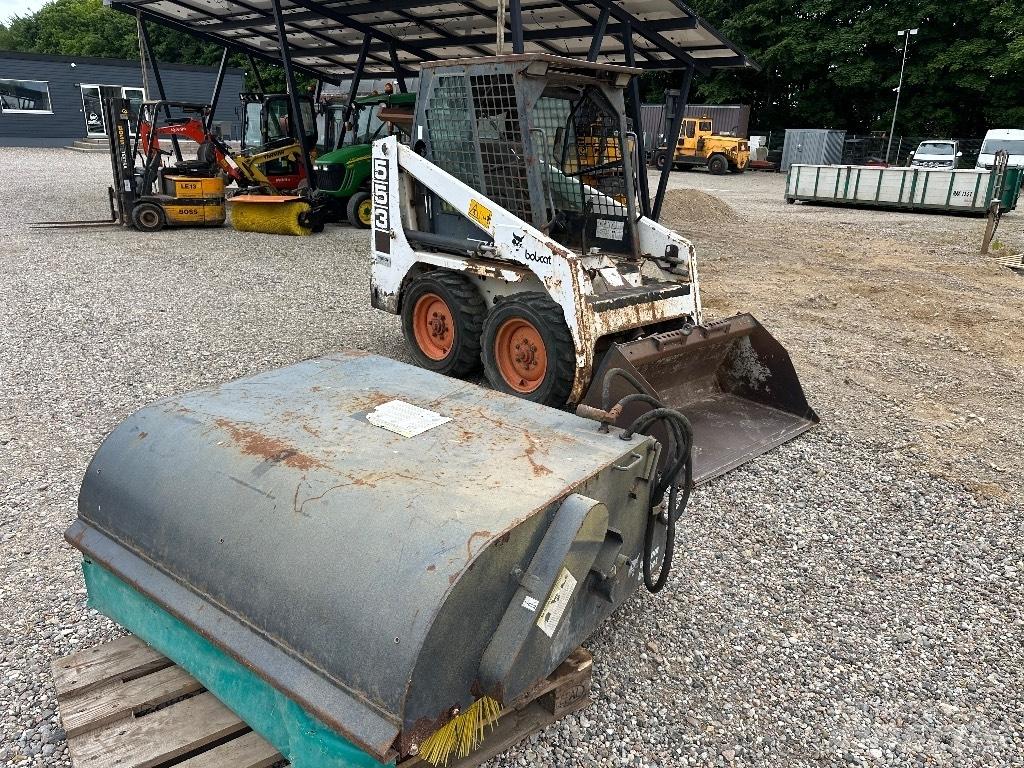 Bobcat 553 Carregadoras de direcção deslizante