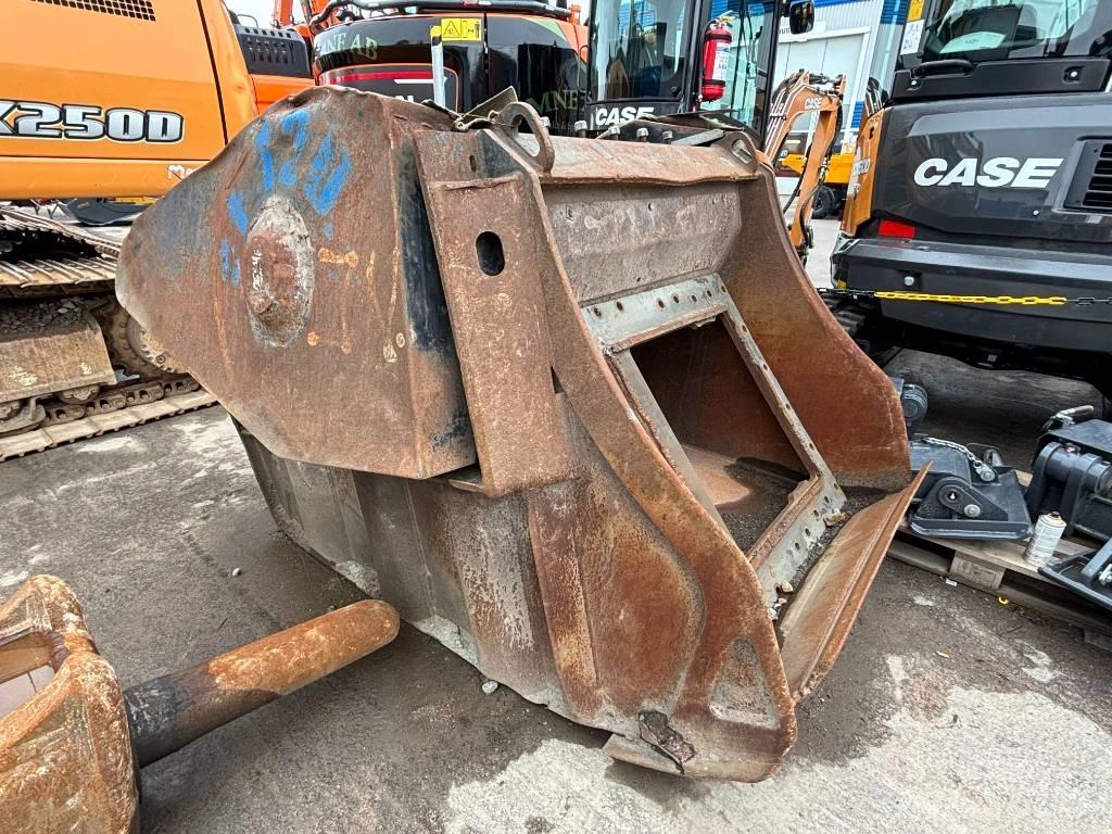 MB Crusher 120 Baldes britadores