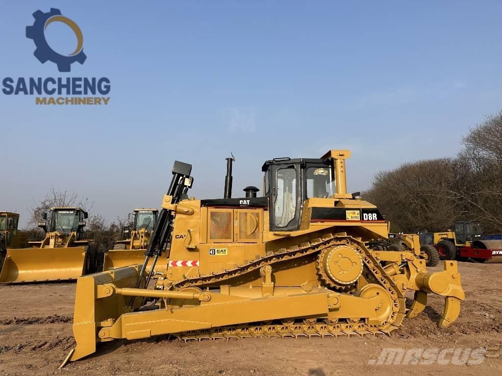 CAT D8R Dozers - Tratores rastos