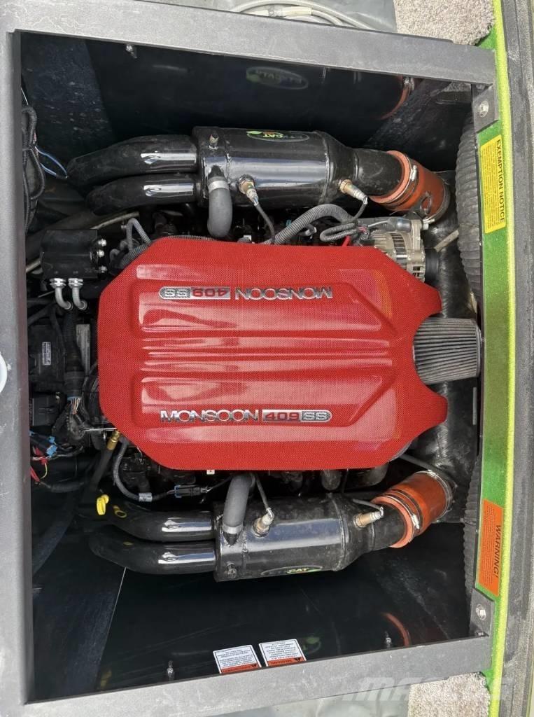  Malibu 23 LSV Batelões / barcaças e pontões