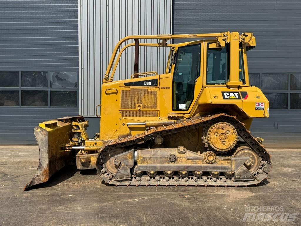CAT D6N LGP Dozers - Tratores rastos
