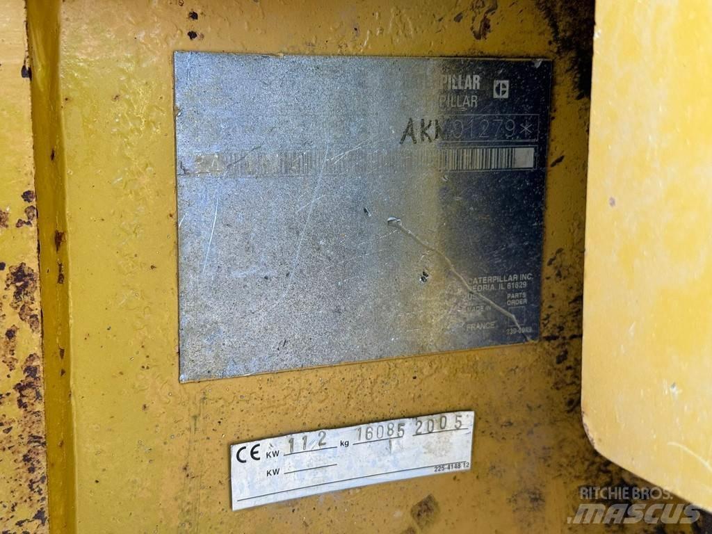 CAT D6N XL Dozers - Tratores rastos