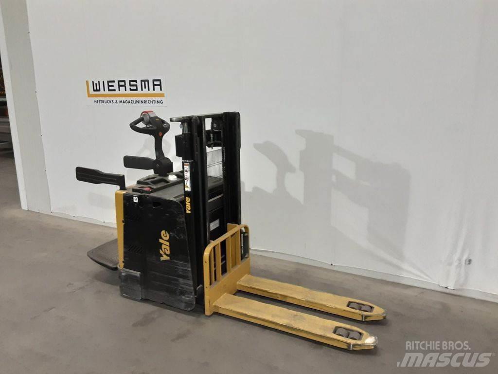 Yale MP20XD Empilhador para operador externo
