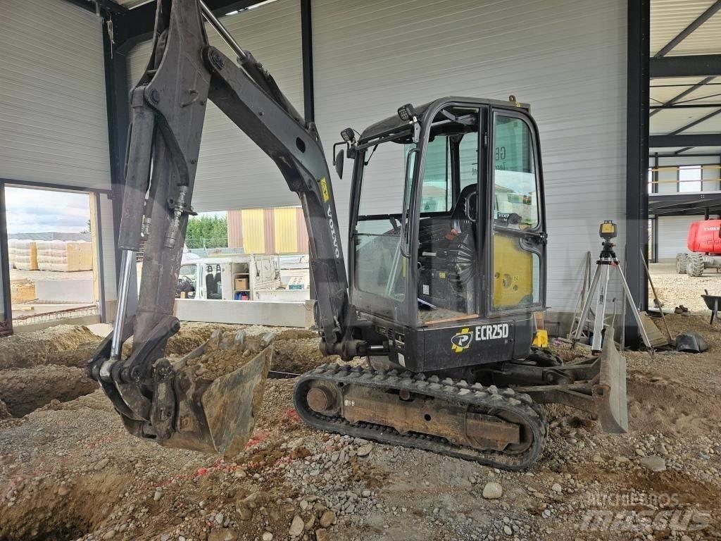 Volvo ECR 25 D Mini Escavadoras <7t