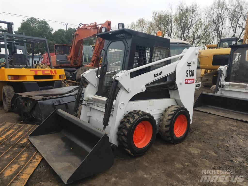 Bobcat S130 Carregadoras de direcção deslizante