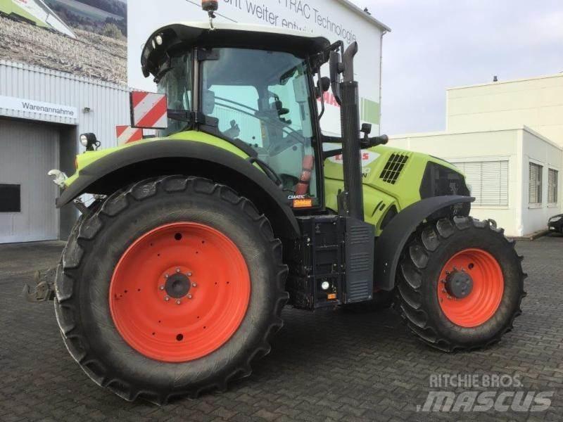 CLAAS AXION 810 Tratores Agrícolas usados