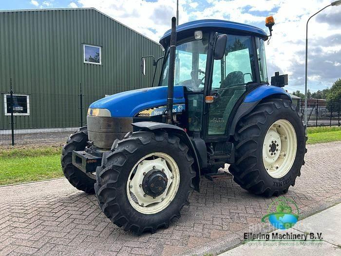New Holland TD90 D Tratores Agrícolas usados