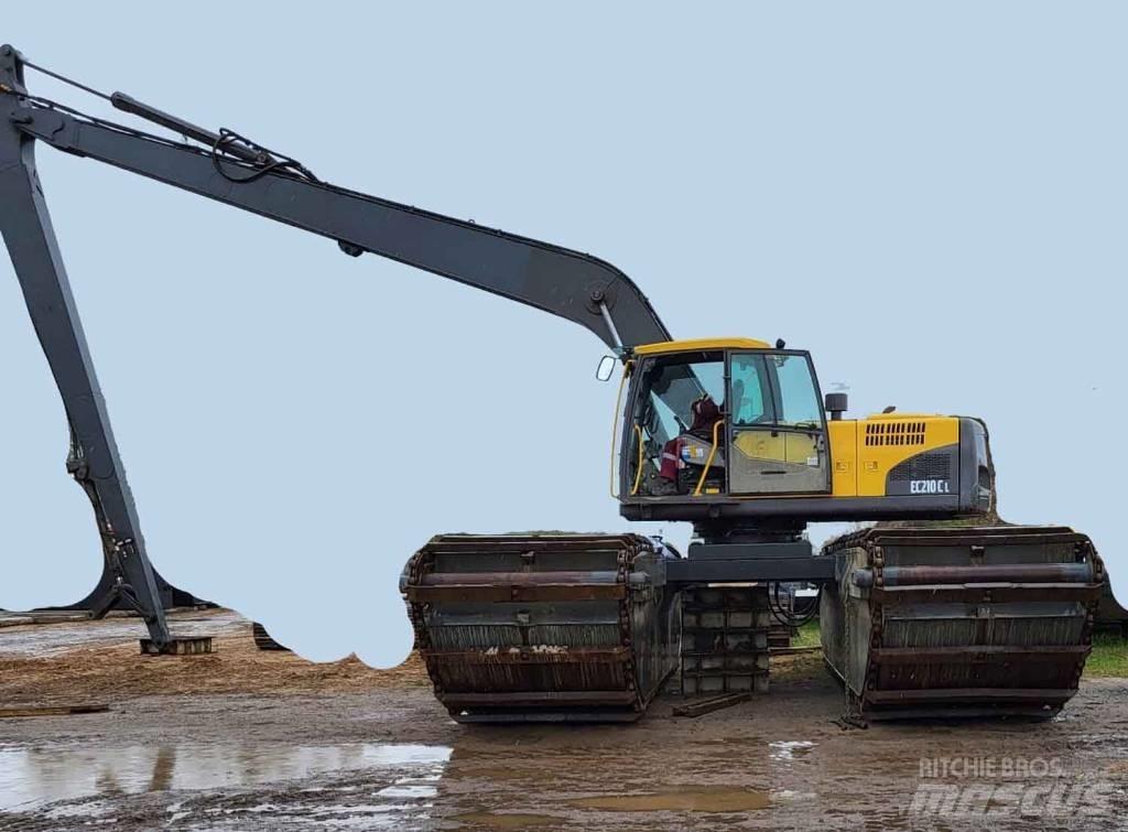 Volvo EC 210 C L Escavadoras anfíbias