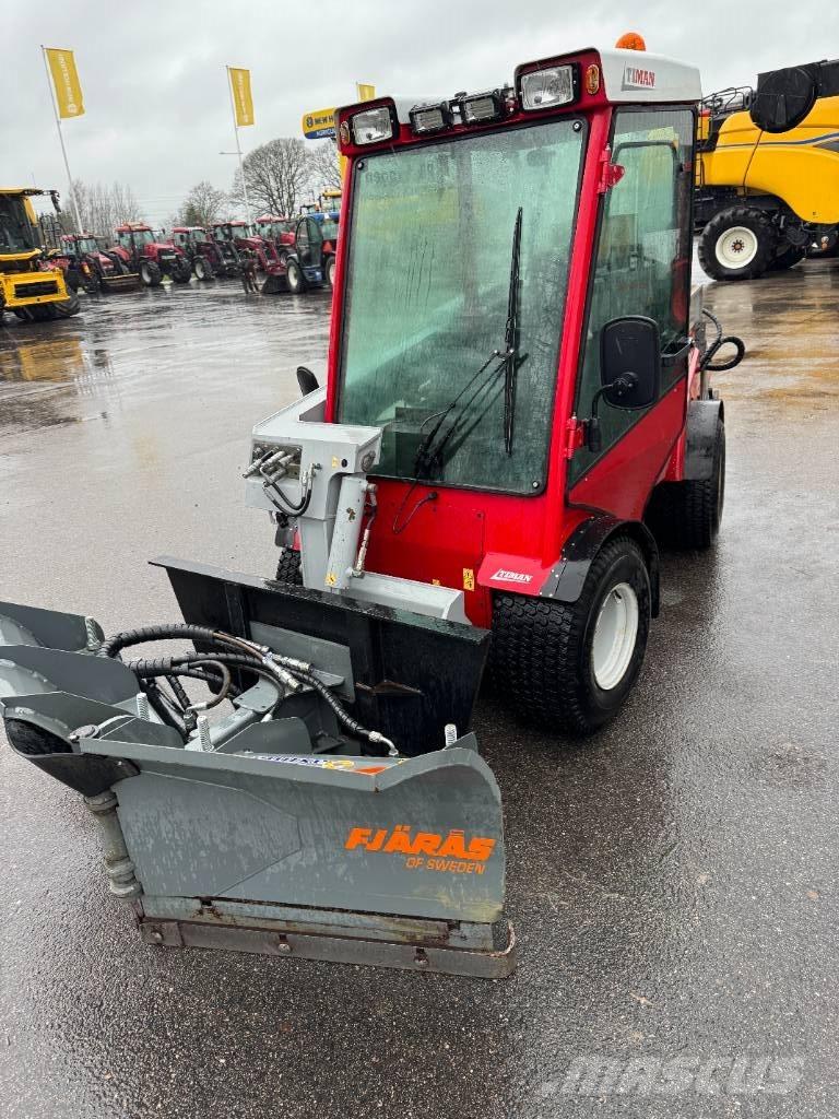 Timan Tool-Trac 245 Máquinas utilitárias