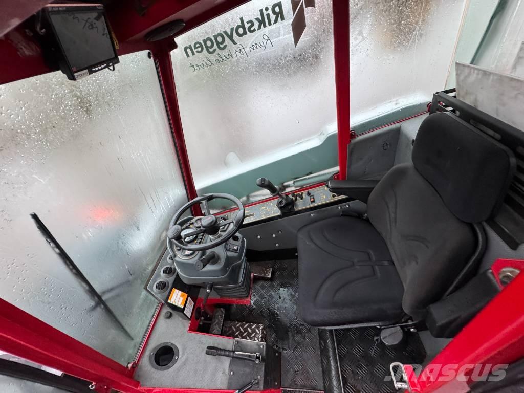 Timan Tool-Trac 245 Máquinas utilitárias