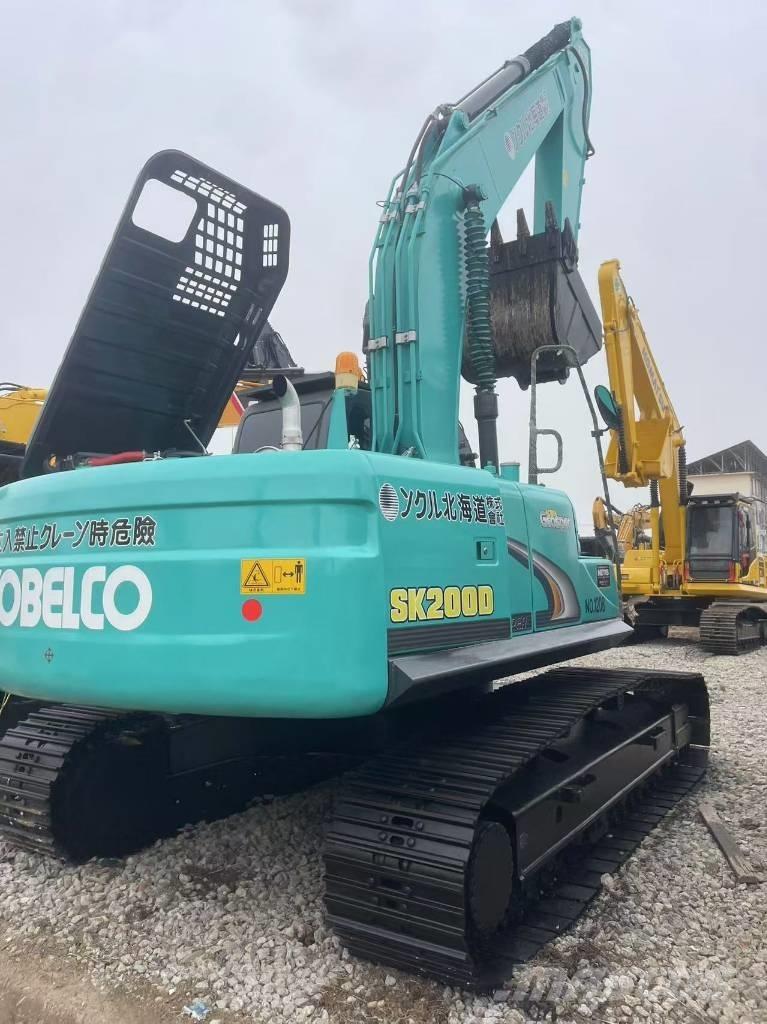 Kobelco SK 200 Escavadoras de rastos