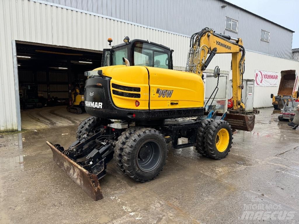 Yanmar B95W (40408) Escavadoras de rodas