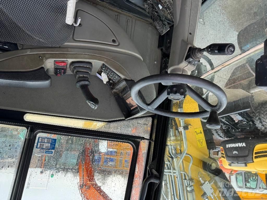 Yanmar B95W (40408) Escavadoras de rodas