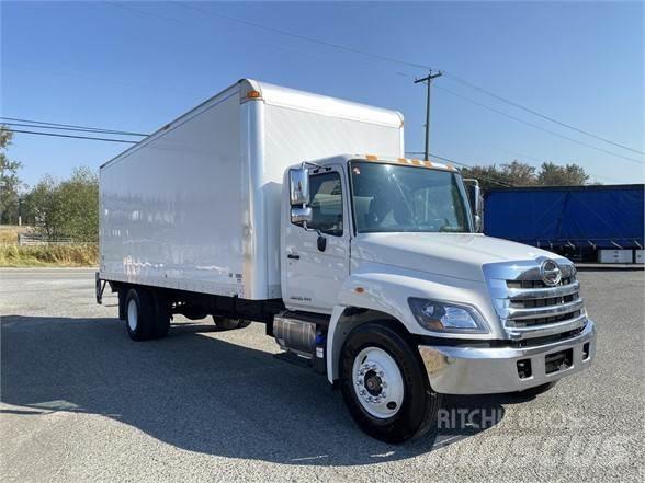 Hino 338 Camiões de caixa fechada