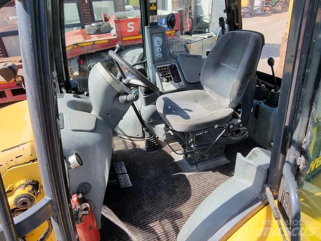 Komatsu WB 93 S-5EO Retroescavadoras