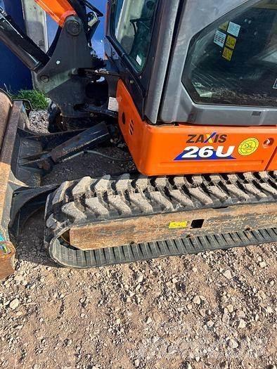 Hitachi ZX26U Mini Escavadoras <7t