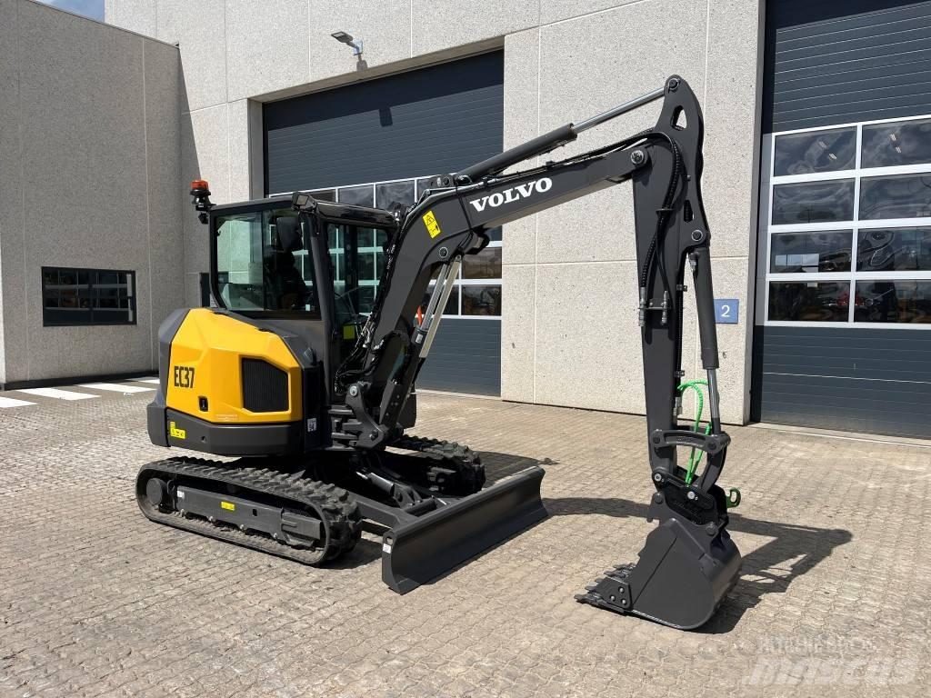 Volvo EC37F Mini Escavadoras <7t