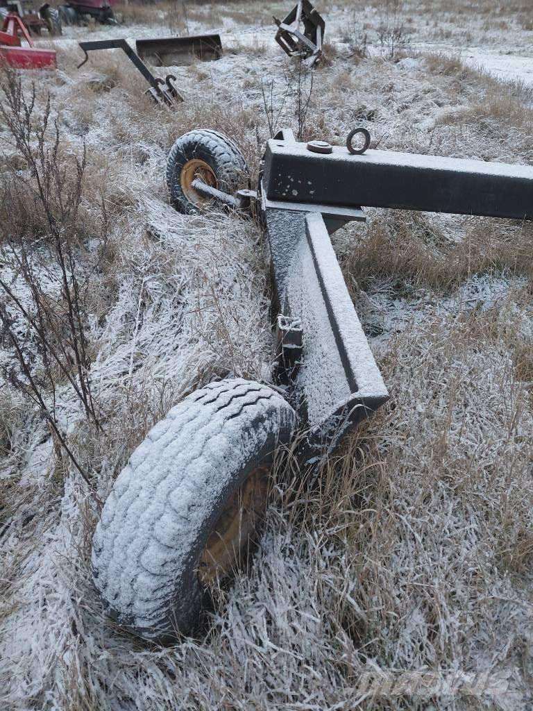  Takalana 300 Outros limpa-neves e máquinas de limpeza viária