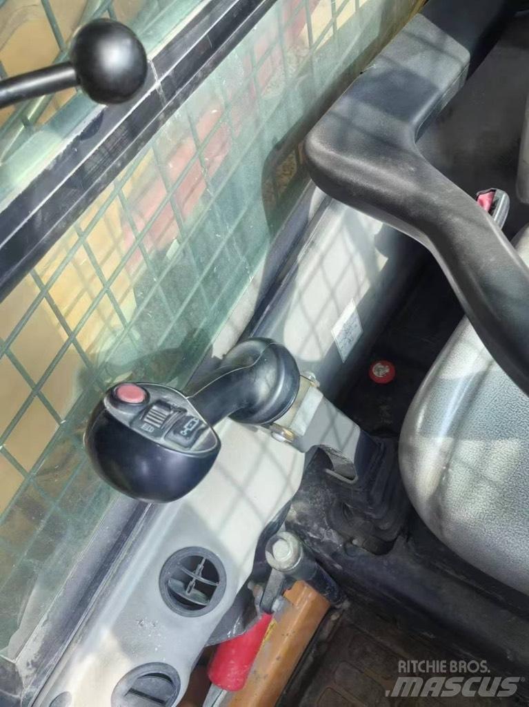 CASE SR 200 Carregadoras de direcção deslizante