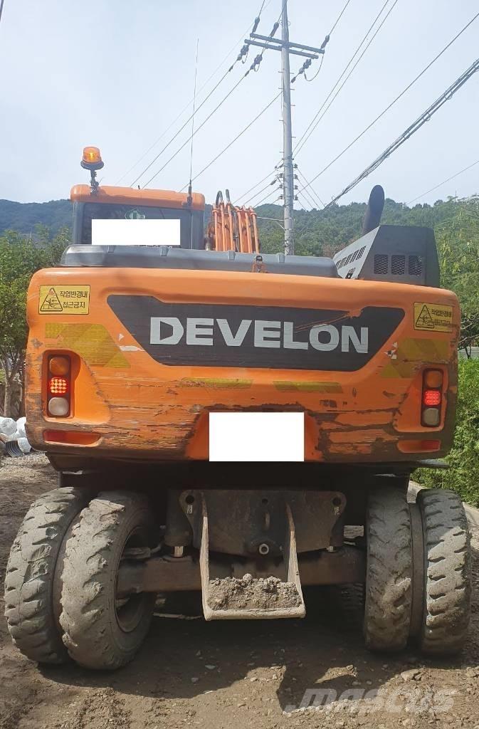 Doosan DX 140 W Escavadoras de rodas