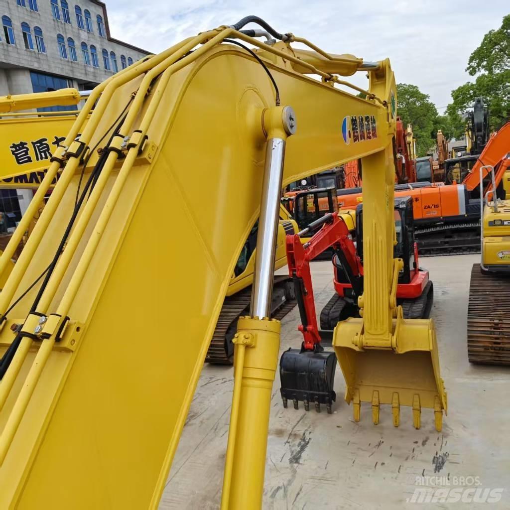 Komatsu PC 220-8 Escavadoras de rastos