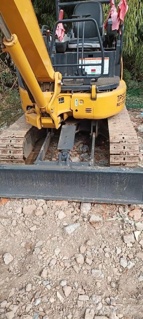Komatsu PC35 Mini Escavadoras <7t