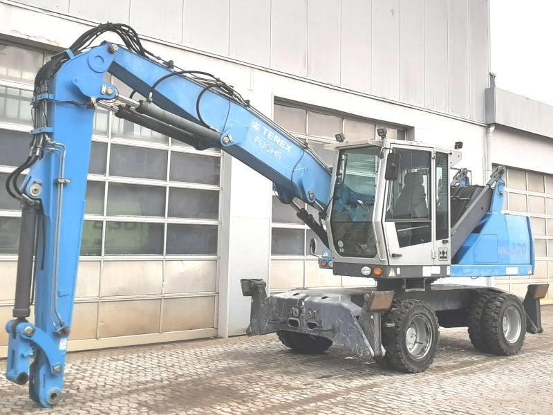 Fuchs MHL 320 D Manipuladores de resíduos / indústria