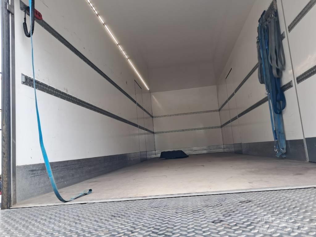MAN TGM 15.250 Camiões de caixa fechada
