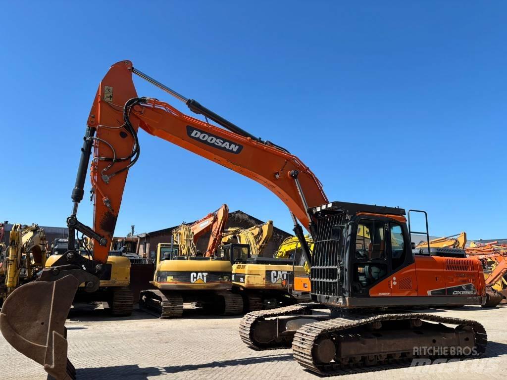 Doosan DX 255 NLC-5 Escavadoras de rastos