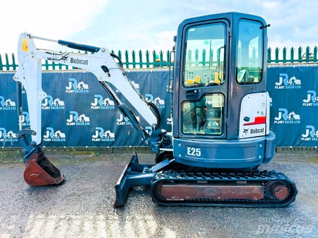 Bobcat E 25 Mini Escavadoras <7t