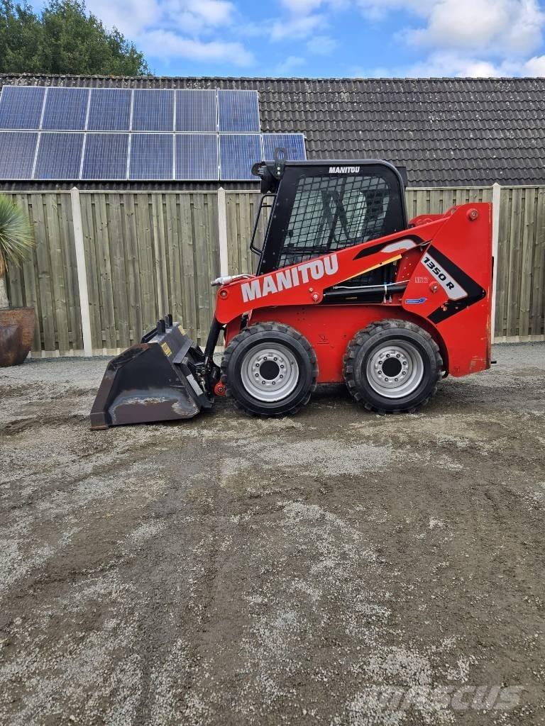 Manitou 1350 R Carregadoras de direcção deslizante