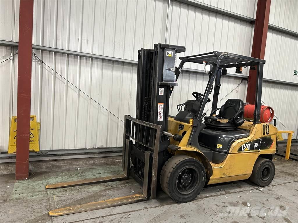 CAT GP30NT Empilhadores a gás