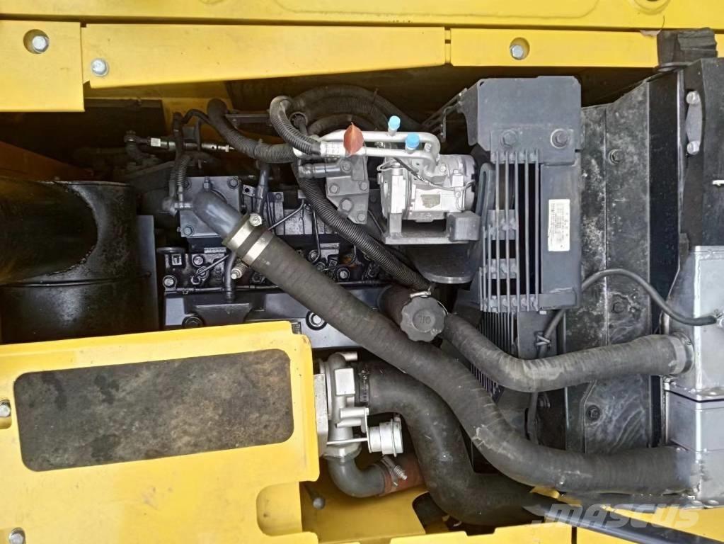 Komatsu PC130-7 Escavadoras de rastos