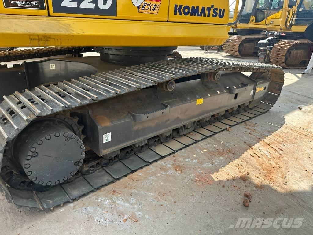 Komatsu PC220-8 Escavadoras Midi 7t - 12t