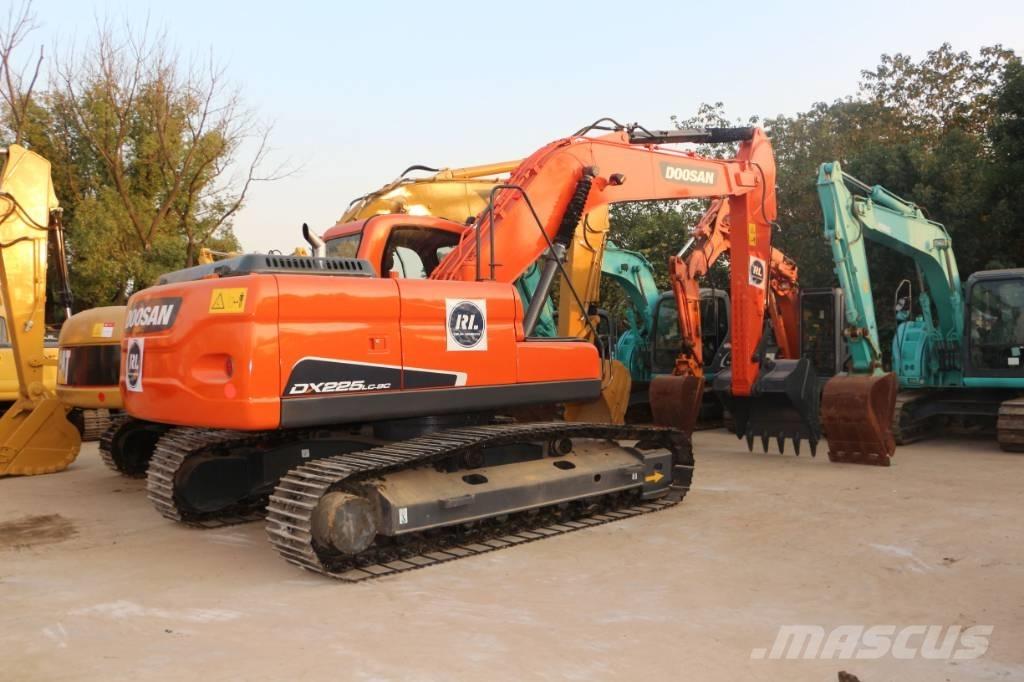 Doosan dx225 Escavadoras de rastos