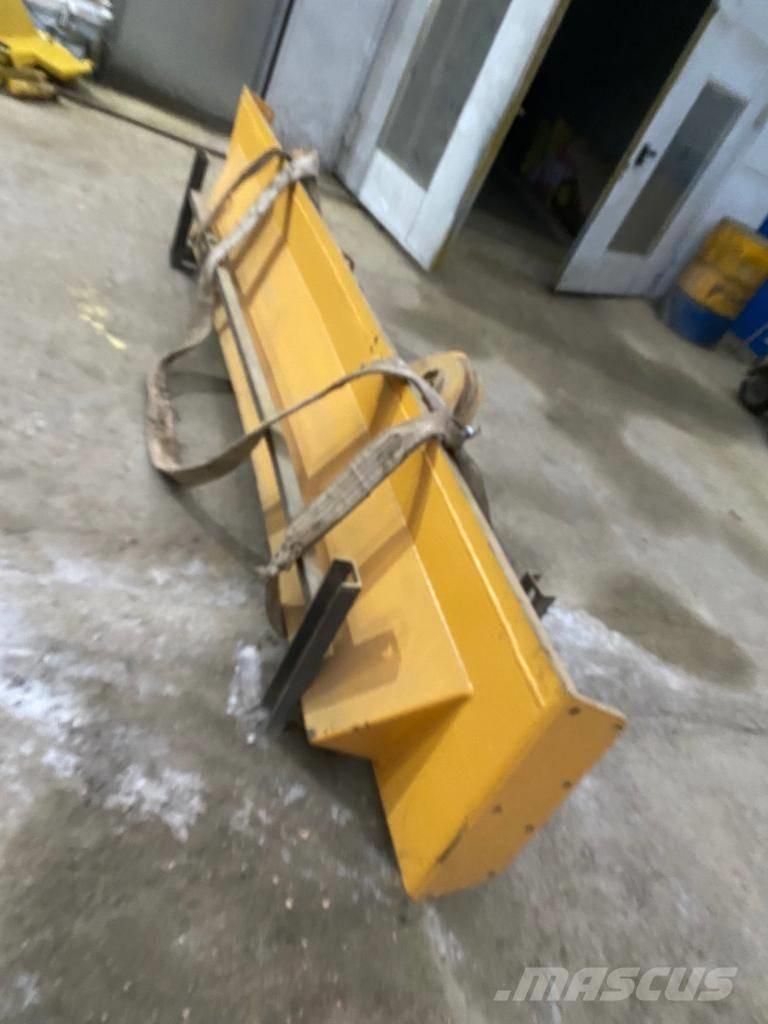 Volvo A 40 F Portas traseiras
