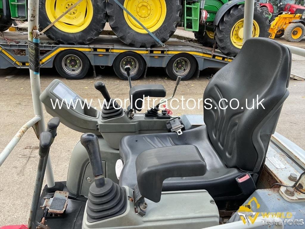 Takeuchi TB 216 Mini Escavadoras <7t