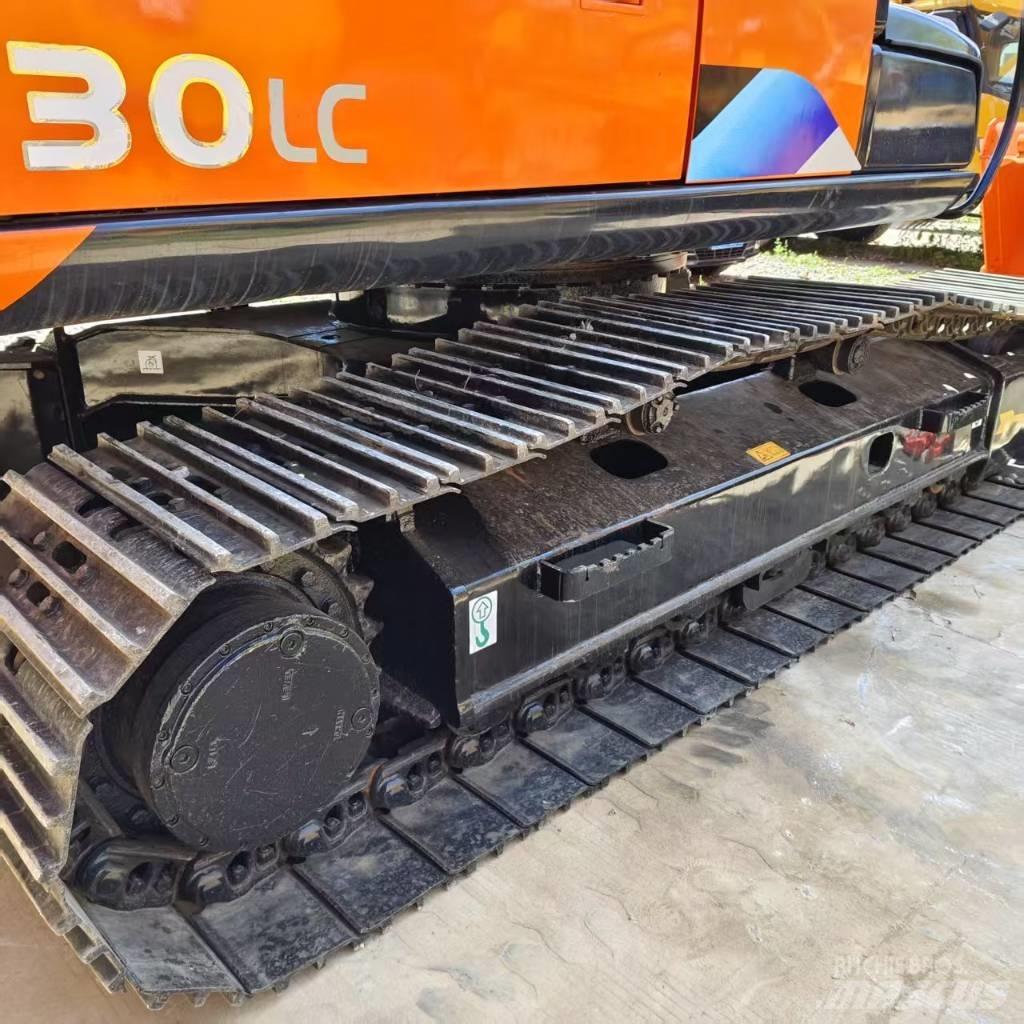 Hitachi ZX 130 Escavadoras de rastos