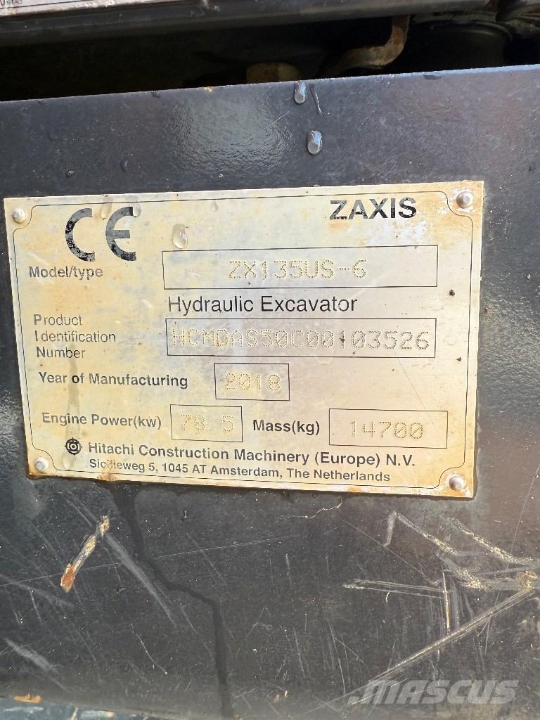 Hitachi ZX 135 US-6 Escavadoras de rastos