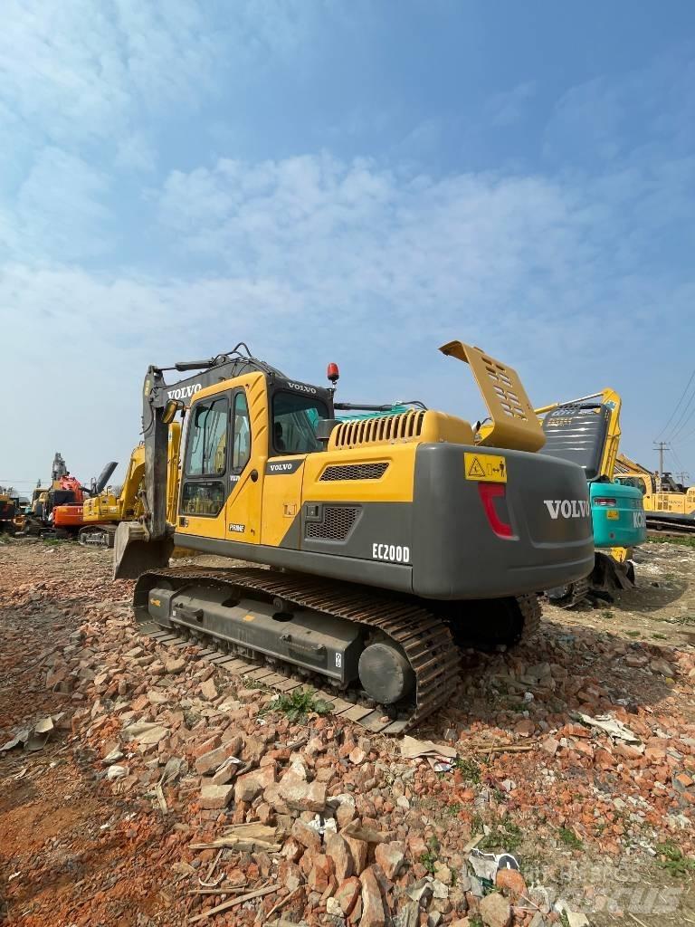 Volvo EC 200 Escavadoras de rastos