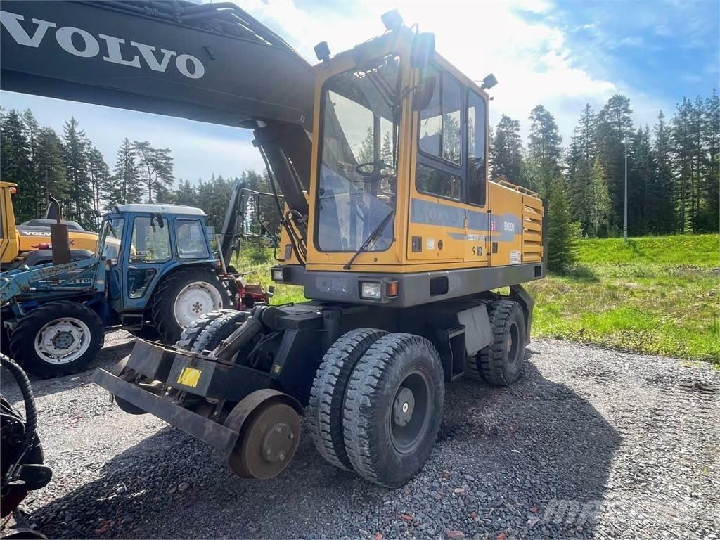 Volvo EW 200 4x4 Escavadoras de rodas