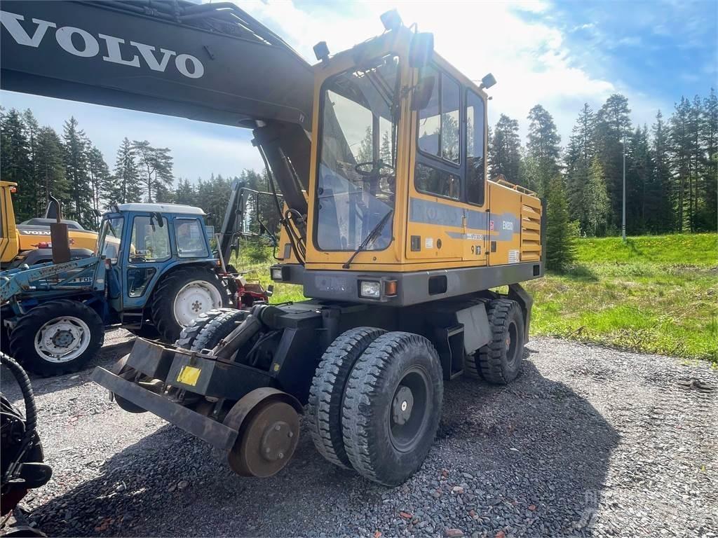 Volvo EW 200 4x4 Escavadoras de rodas