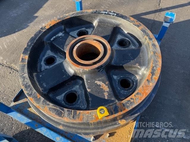 CAT 6020 NEW IDLER Rastos, correntes e material rodante