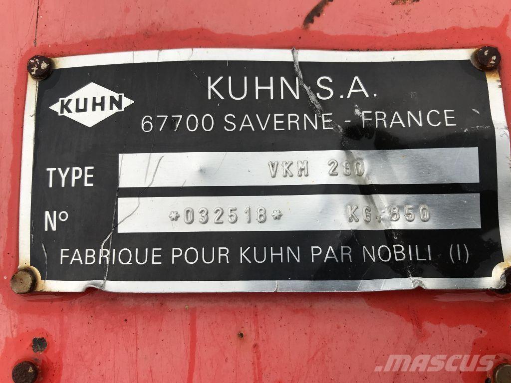 Kuhn VKM 280 Britadeiras