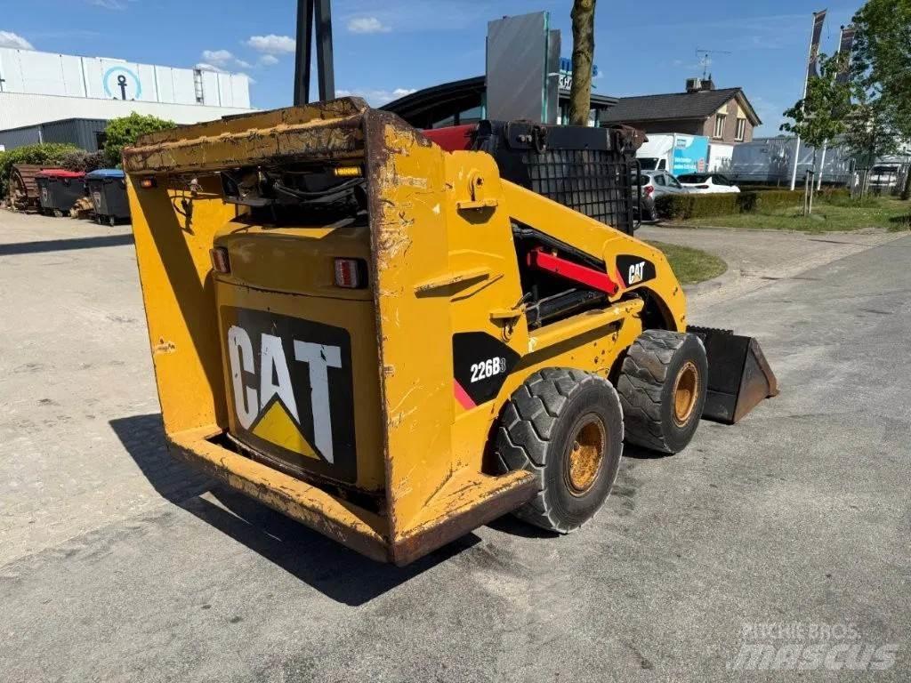 CAT 226B3 Turbo Carregadoras de direcção deslizante